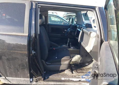 2007 Toyota Fj Cruiser z USA, uszkodzony, nr VIN JTEBU11F370084598